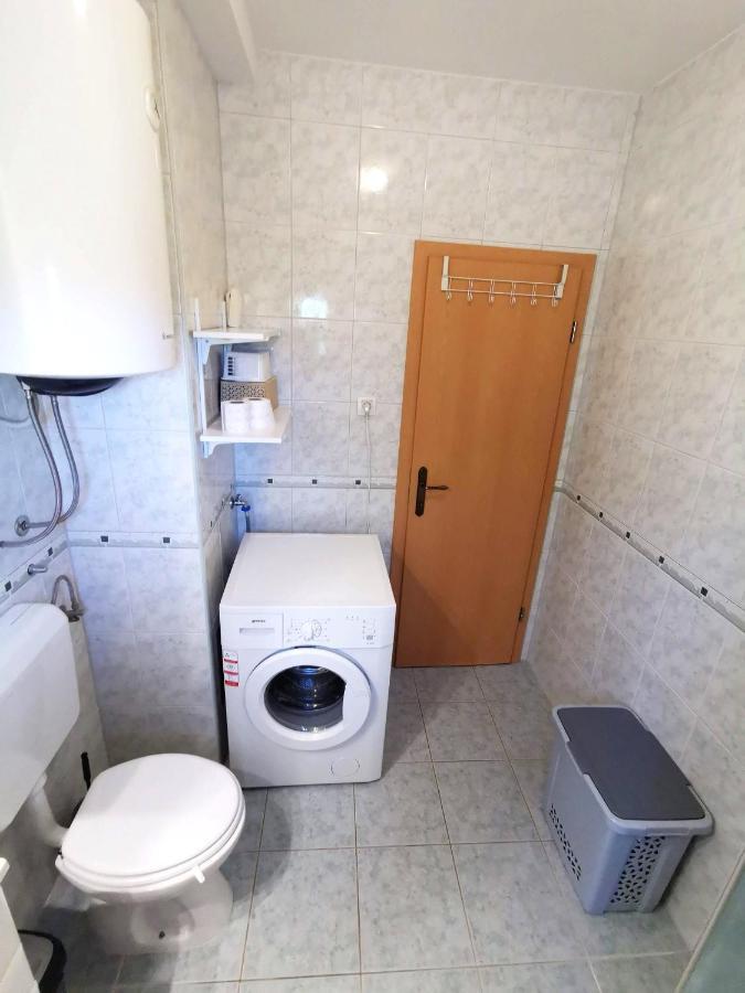 Apartment Dundo In Quiet Green Area Medulin Bagian luar foto