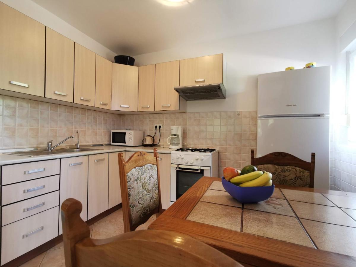 Apartment Dundo In Quiet Green Area Medulin Bagian luar foto
