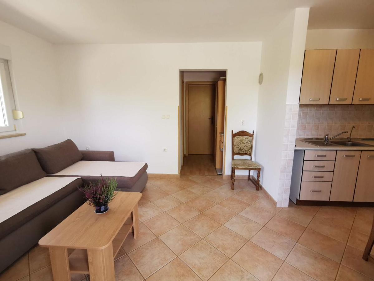 Apartment Dundo In Quiet Green Area Medulin Bagian luar foto