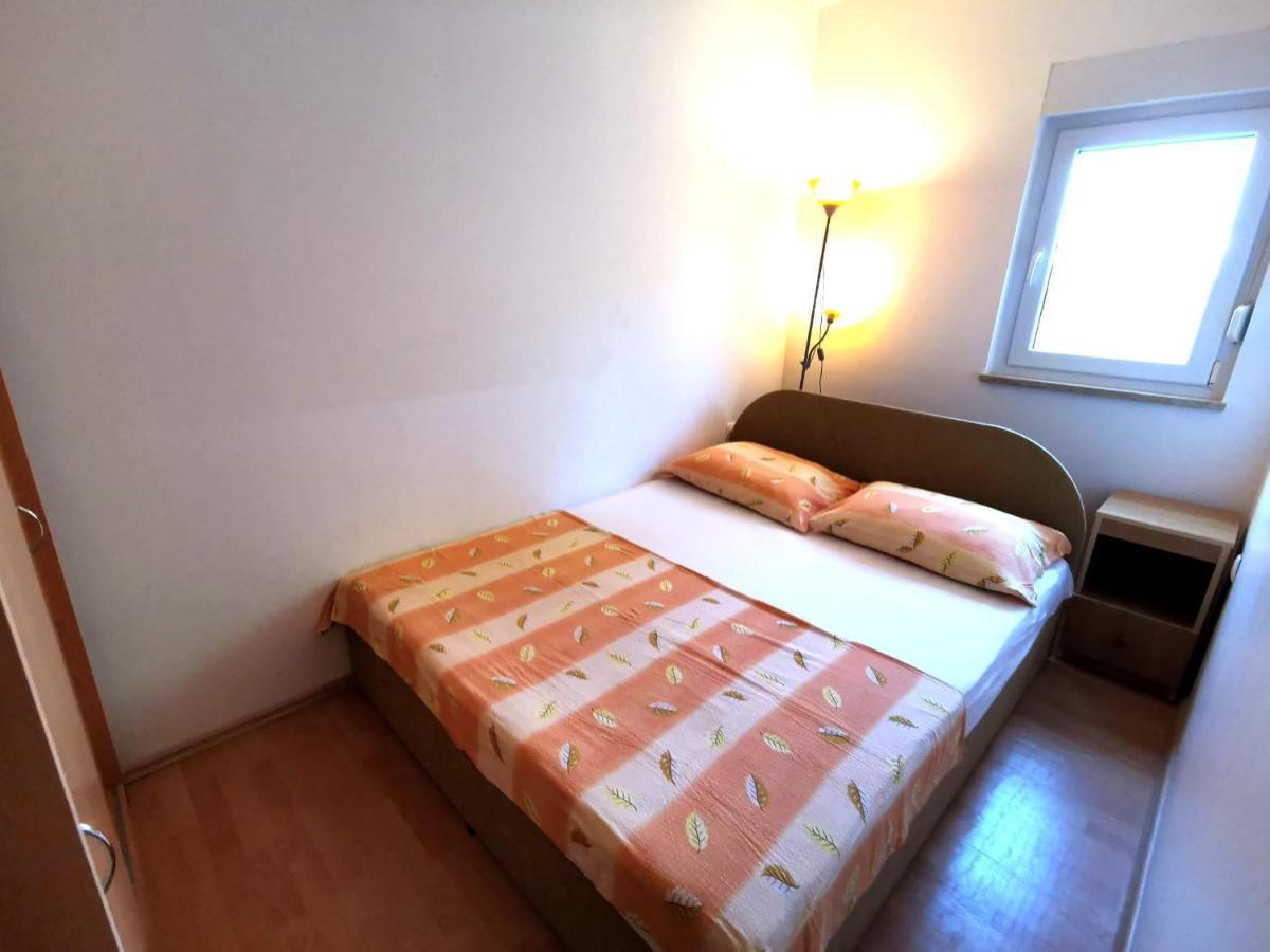 Apartment Dundo In Quiet Green Area Medulin Bagian luar foto
